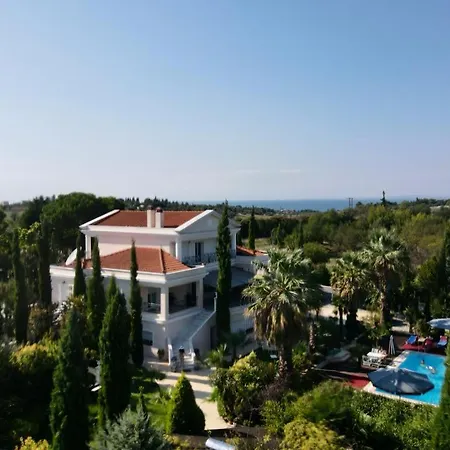 埃琳娜别墅 Peraía