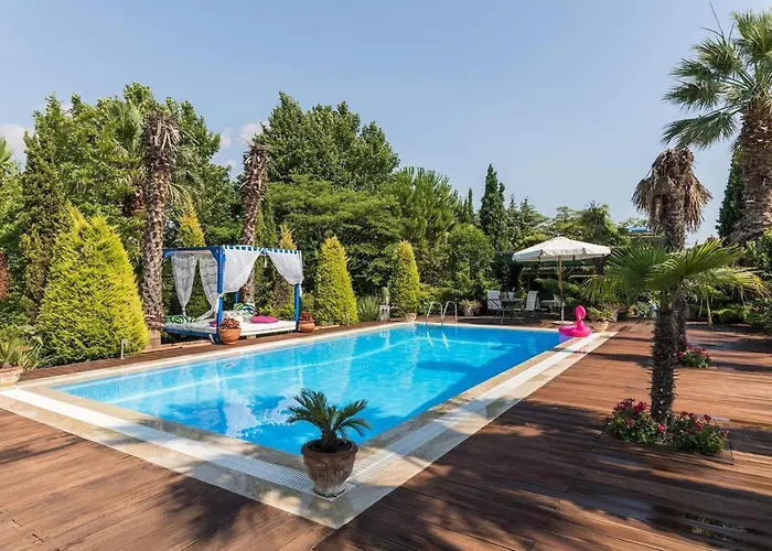 埃琳娜别墅 Peraía