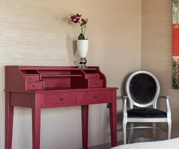 埃琳娜别墅 别墅 *